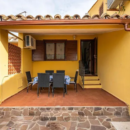 Holiday home Claudio E Lunetta Villasimius