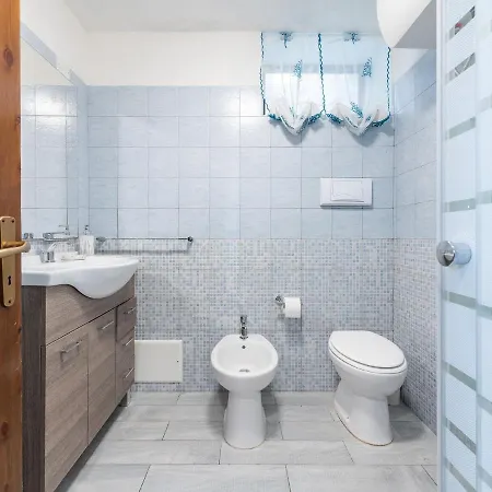 Claudio E Lunetta Prázdninový dům *