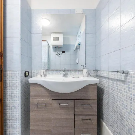 Claudio E Lunetta בית נופש